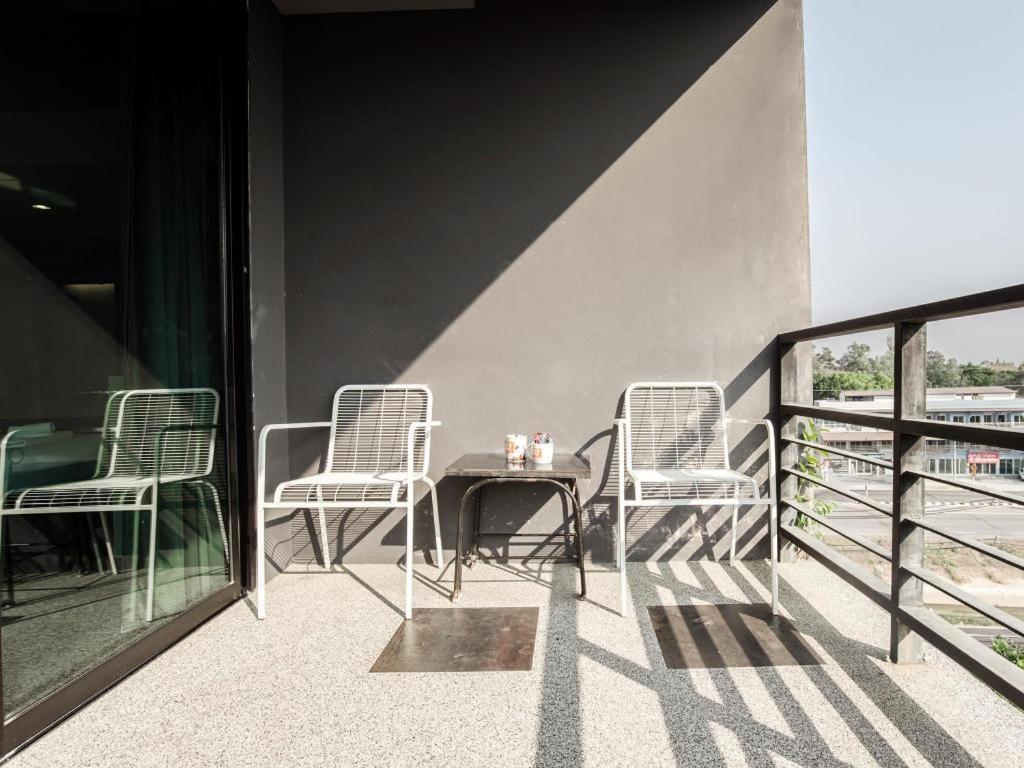 B2 Black Business And Budget Hotel Chiang Mai Exterior foto